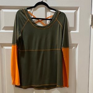 Serena Williams Long Sleeve Top Size Medium